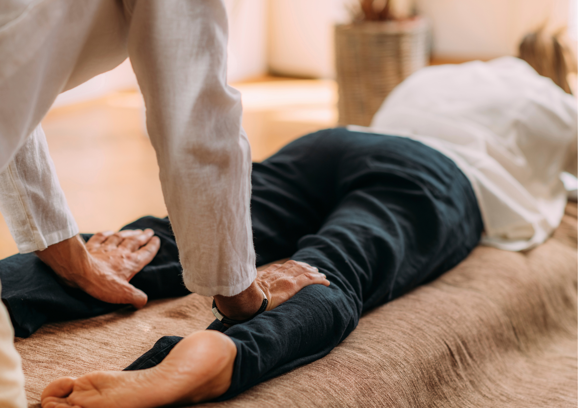 massage Tui Na sur jambe
